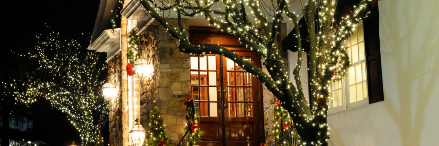 Tips to Light Your Commercial Property This Holiday Season